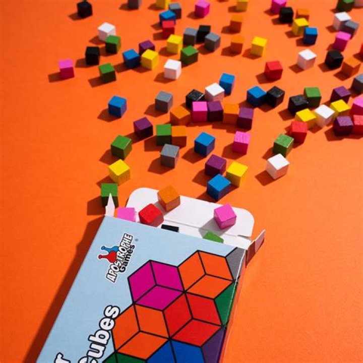 Board game cubes
