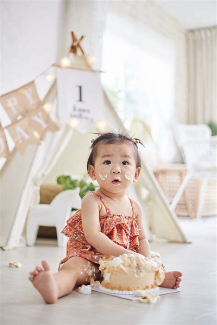 Can a 1 year old eat pizza?