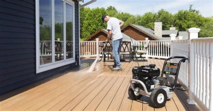 Can you power wash a Trex deck?