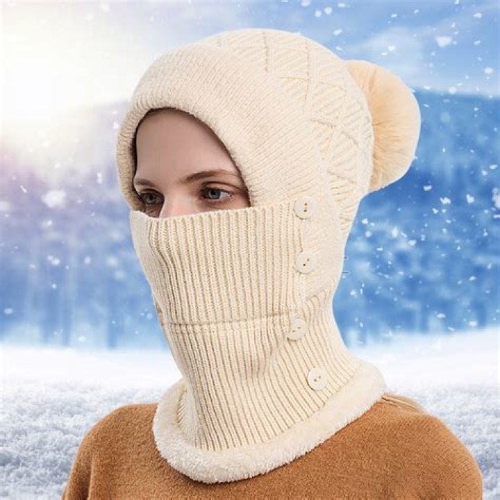 ___ cap (winter headgear)