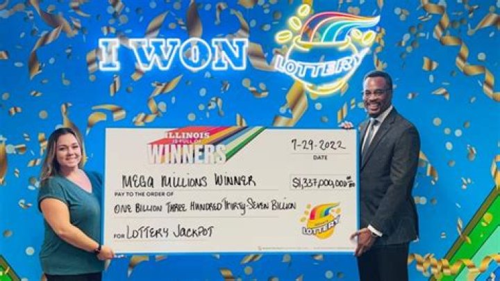 Do the winners of The Voice win money?