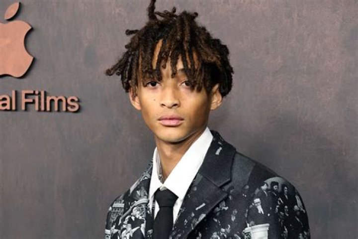 How old is Jayden Walton?