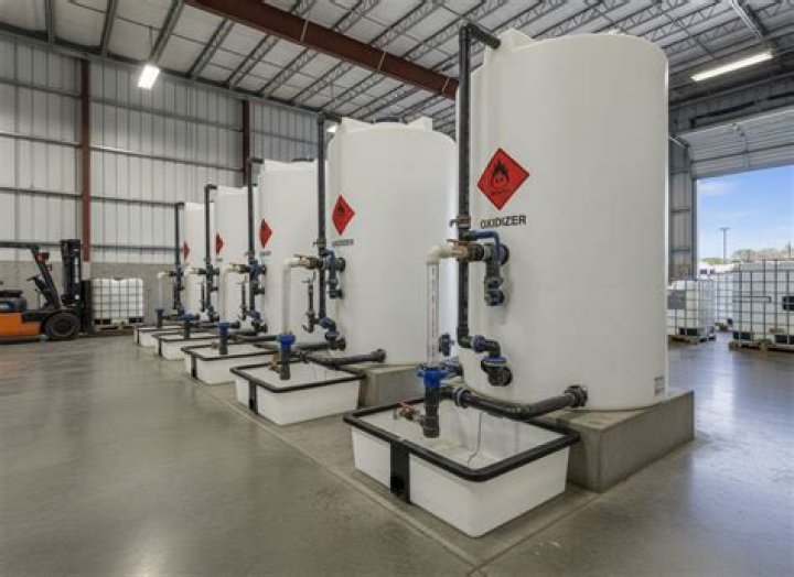 Large tank for chemicals
