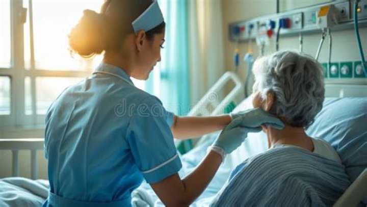 Nurse's ___ (hospital worker)