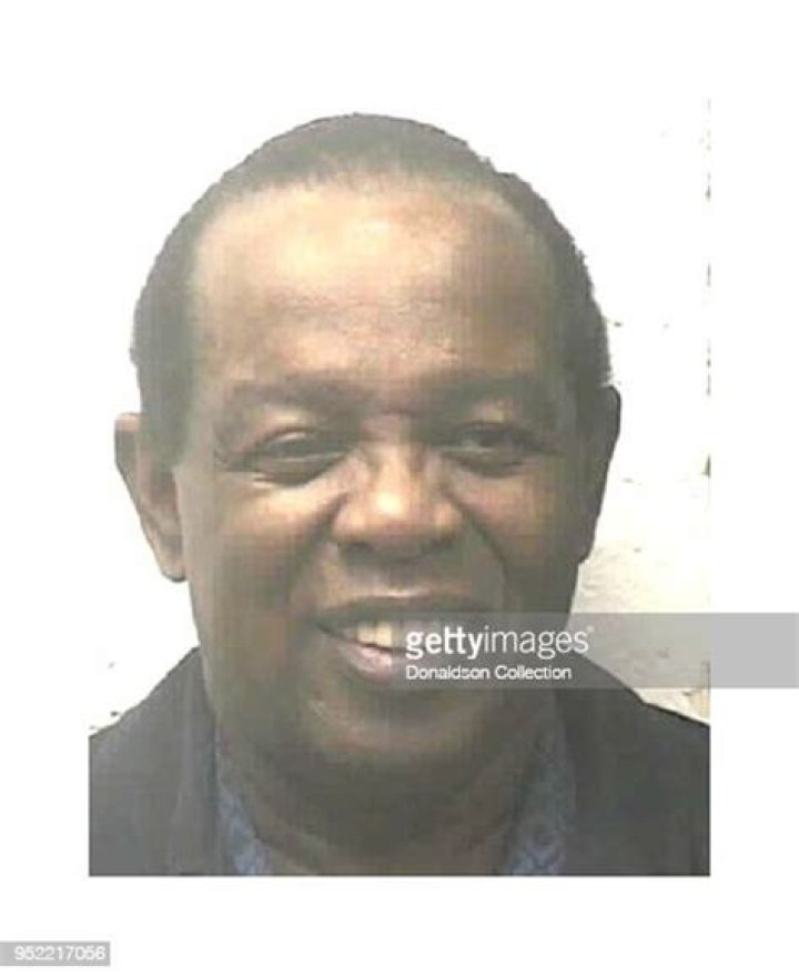R&B singer Lou