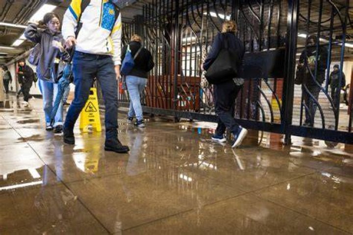Subway halt for short