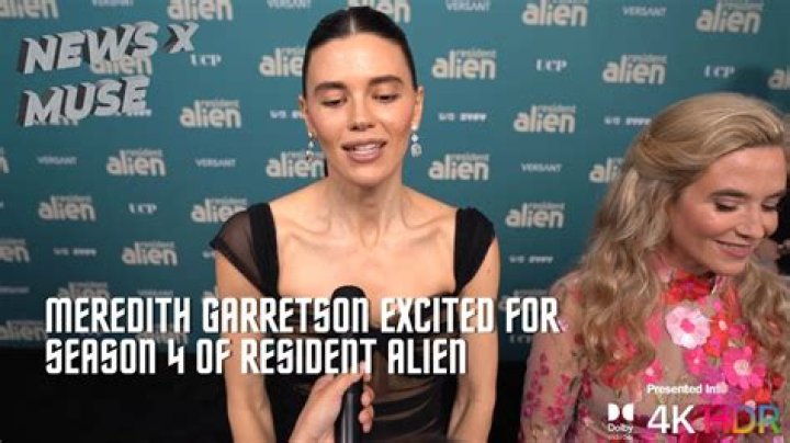 What happens to Meredith in Siren?