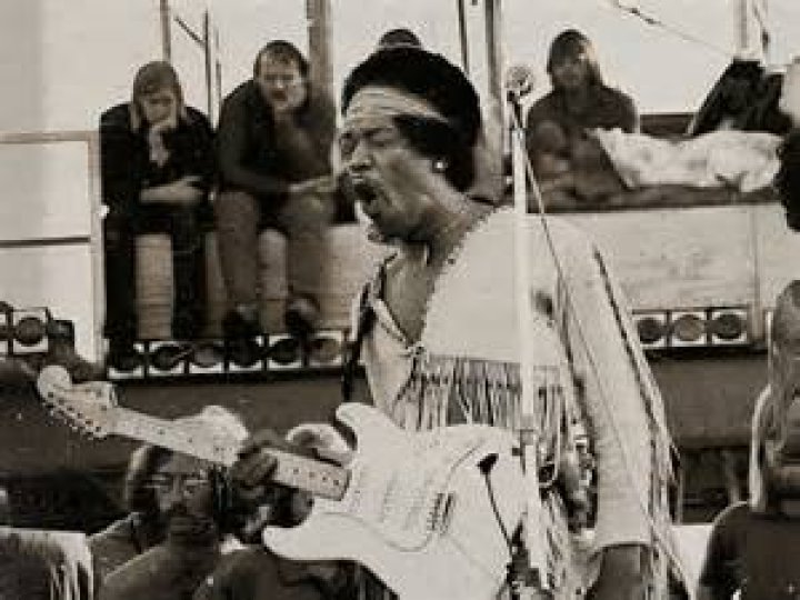 Woodstock guitarist Hendrix